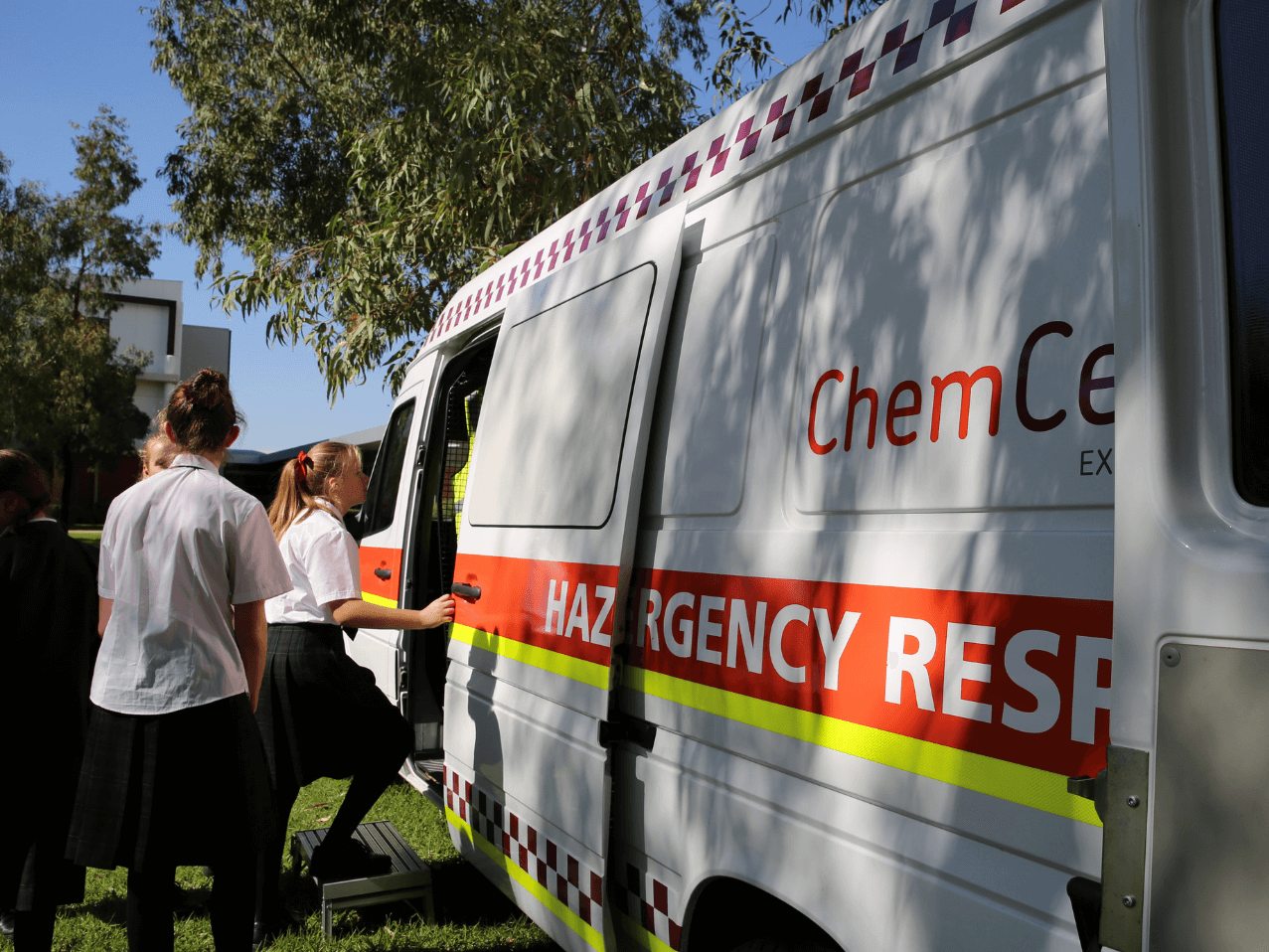 School and University 5